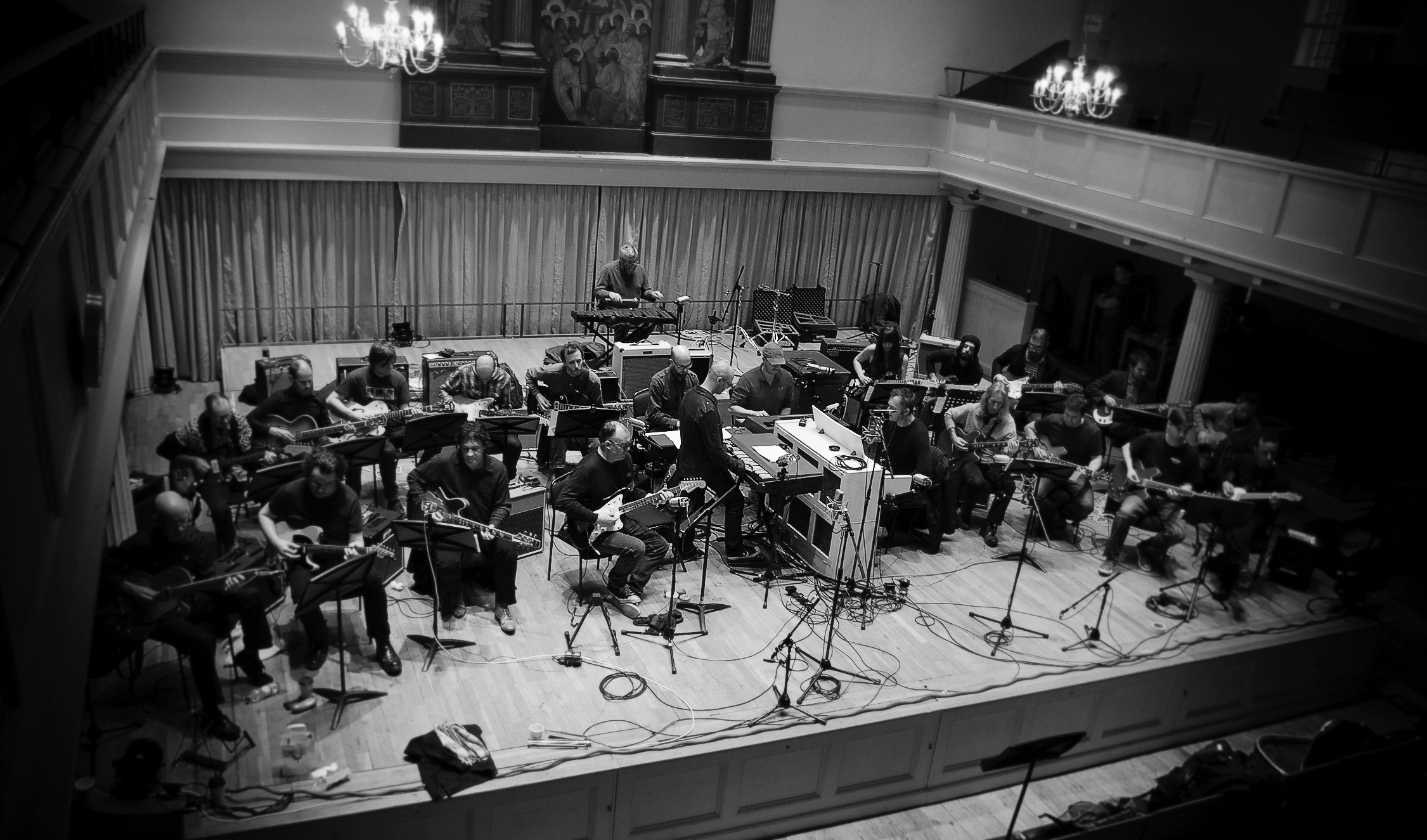 Adrian Utley's Guitar Orchestra: Terry Riley's 'In C'